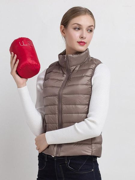 Gilet da donna Donna 2023 Autunno Inverno Gilet in piumino d'anatra ultraleggero Giacca senza maniche sottile da donna Gilet imbottito caldo antivento