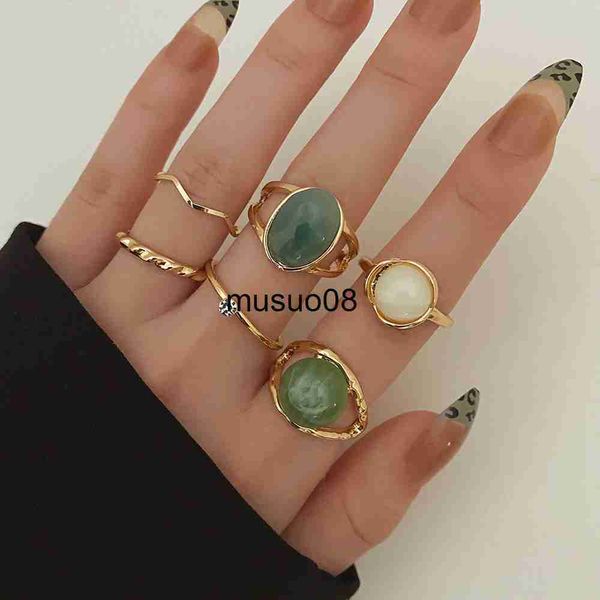 Bandringe IPARAM Elegantes Smaragdweißes künstliches Ringe-Set für Frauen Vintage-Kristall Geometrischer Fingerring Modeschmuck J230602