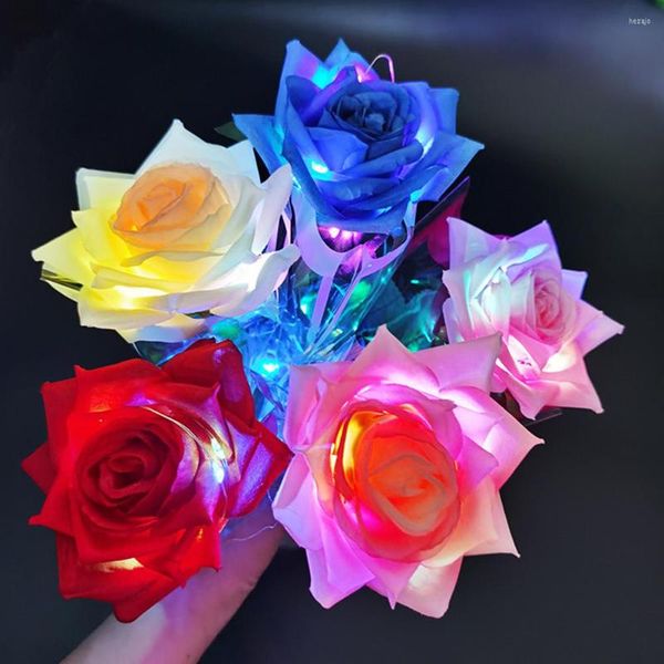 Fiori decorativi LED Rose luminose Simulazione Bouquet di rose Artificiale incandescente Regalo per la festa della mamma Compleanno Decorazione per feste di matrimonio