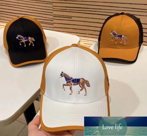 Classico berretto da baseball da coppia con ricamo War Horse tutto semplice berretto d'anatra tutto cappelli di protezione solare