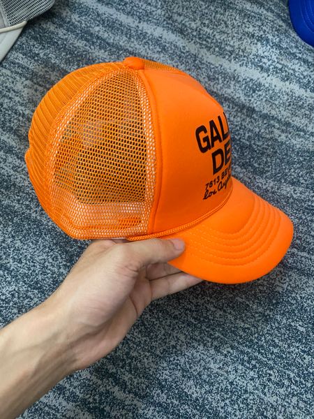 YY2023 Moda Beyzbol Kapağı Tasarımcı Şapka Lüks Top Kapaklar Ekose Ördek Dil Kapağı Mektubu Nakış Sporları Golf Yüz Mizaç Şapkası 88