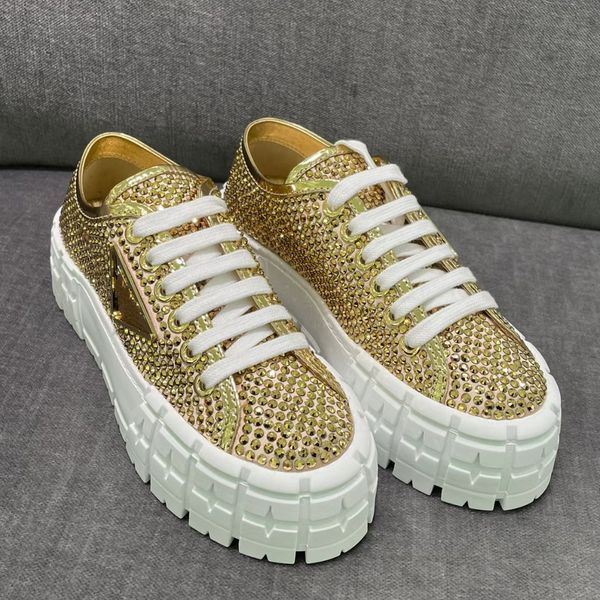 Strass-Kleidschuhe für Damen-Designer, klassische dreieckige Schnalle, Kaschmir-Schnürung, Paillettenverzierung, 5 cm dicke Sohlen, Plateau, silberner Muffin-Schuh, 35–41