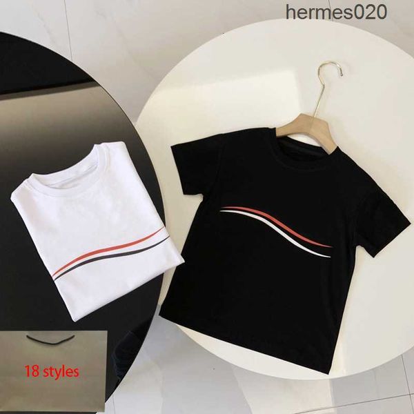 Roupas combinando para crianças Moda Camiseta Masculina Feminina de verão Camisetas estampadas Tops Roupas para pais e filhos Camisetas respiráveis 18 estilos