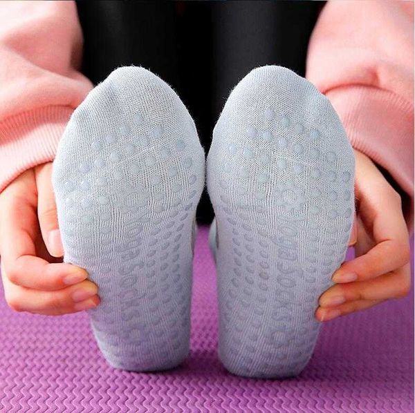 Профессиональная обувь для йоги носки без скольжения.