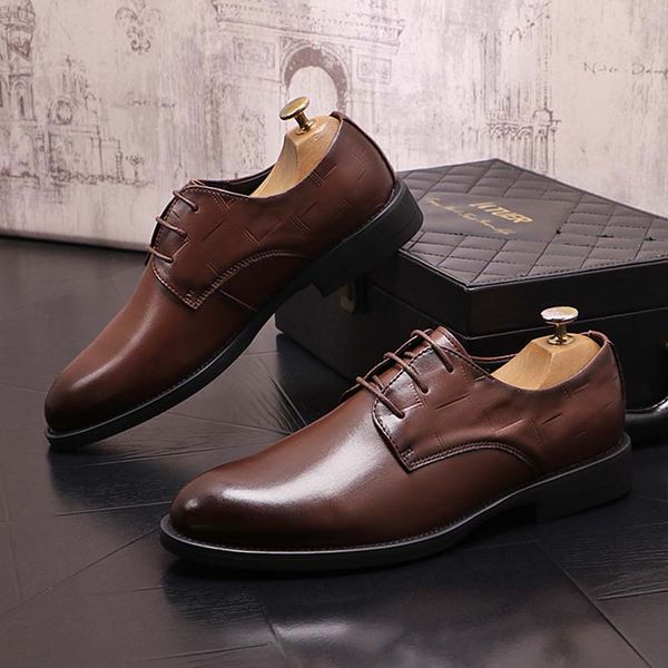 Klassische Herren-Designer-Schuhe, Bankett-Herren-Kleiderschuhe, braun-schwarze Herren-Business-Schuhe, Smoking Slipper