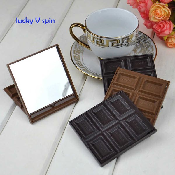 Strumenti per il trucco Nuovo pieghevole Mini specchio per il trucco a forma di biscotto al cioccolato Specchietto tascabile quadrato in vetro + plastica Donna Ragazza adorabile J230601