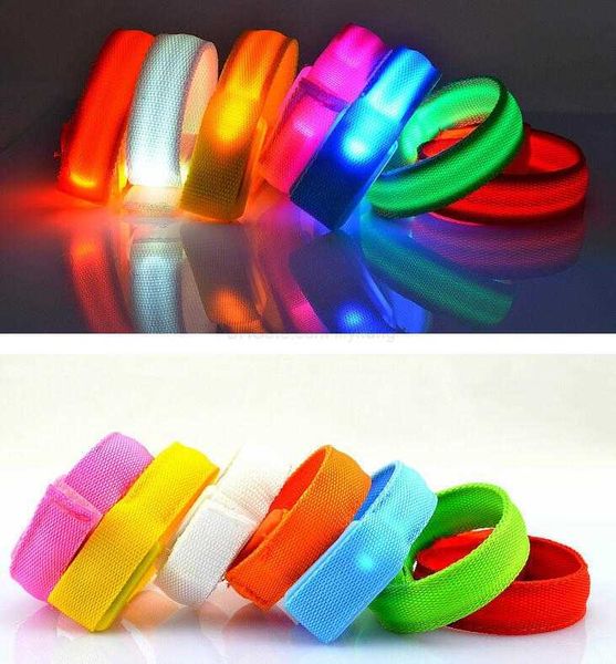 LED Bisiklet Koşan Işık Parlatıcı Parlayan Parlayan Kol Bandı Kol Kemer Bant El Strap Bilek Band Bant Güvenliği Spor Gecesi için Yansıtıcı