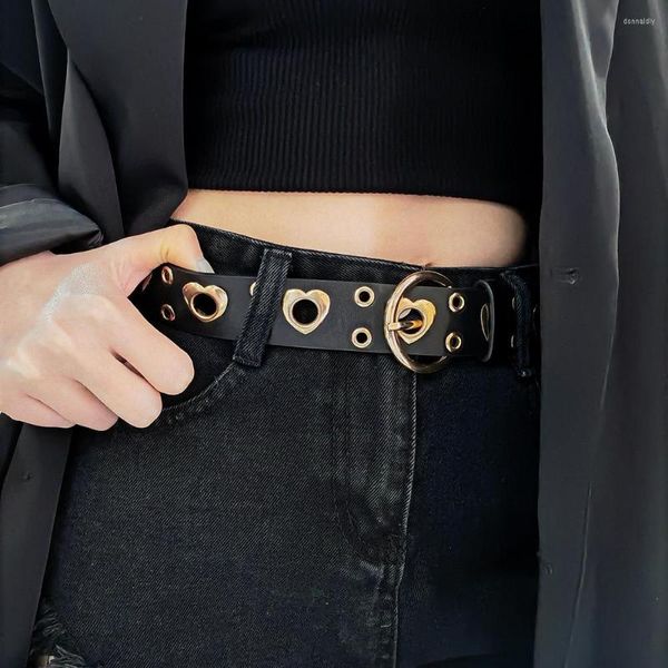 Kemerler Orijinal Tasarım Vintage Lady Belt Yakışıklı Kalp Out Perçin All-Maç Moda Kadın En Kaliteli Kadınlar Geniş