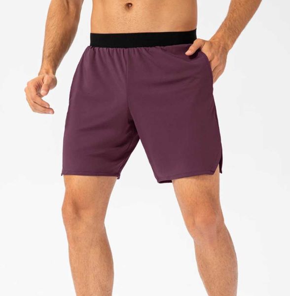 Pantaloncini da corsa Fitness Allenamento maschile Palestra Asciugatura rapida con tasche Pantaloni corti da allenamento Deportivo Hombre Escursionismo Jogging all'aperto Corsa Nuovo stile