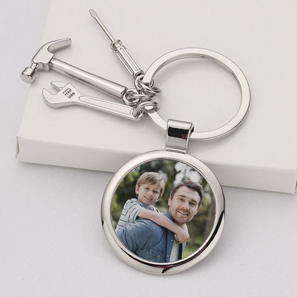 Sublimation White White Metal Hot Transfer Keychain può stampare la foto del portachiavi per gli strumenti per la festa del papà