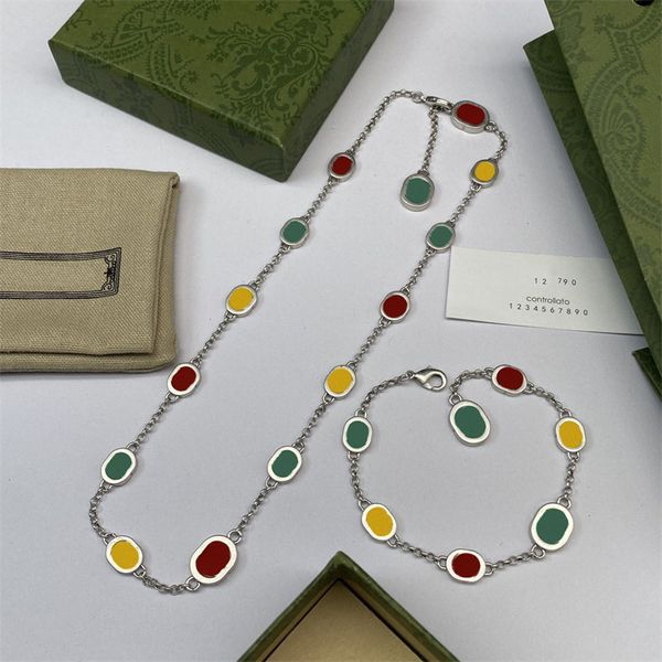 Conjuntos de joyería para mujer Collares de diseñador Colgantes de letras de plata de acero inoxidable y pulsera Cadenas de esmalte Corbatas para hombre Collar G Pulseras de amor