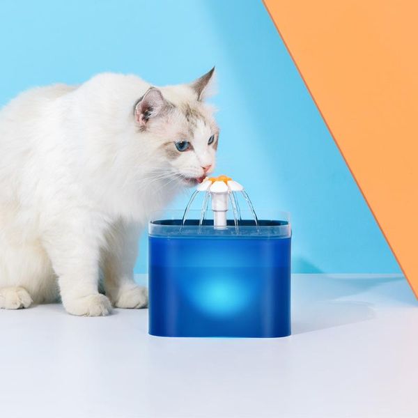 Поставки 2L Pet Water Fountain со светодиодным освещением USB CAT и DOG WATER DISNERSER с рециркуляционным фильтрруемом для кормушки для домашних животных