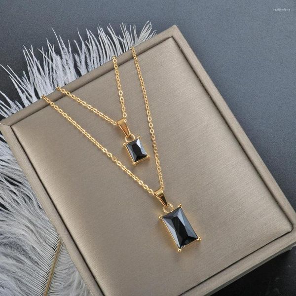 Anhänger Halsketten ZMFashion Doppelschicht Quadrat Schwarz Kristall Mini Gold Farbe Halskette Frauen Wild Schlüsselbein Titan Stahl Hip Hop Schmuck