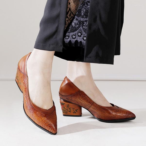 Sapatos sociais femininos de salto alto couro vintage flor pontiaguda casuais e simples feitos à mão série 2023