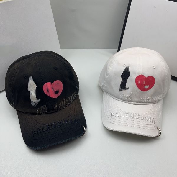 BA lettera ricamo viso alla moda e versatile che rivela cappello lingua anatroccolo amore berretto da baseball buco consumato