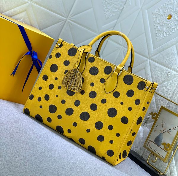 Borse di lusso ON THE Tote Bag x YK GO Borsa a tracolla Borse Infinity Dots Pattern Grandi donne Shopping Borse Borse a tracolla 35CM