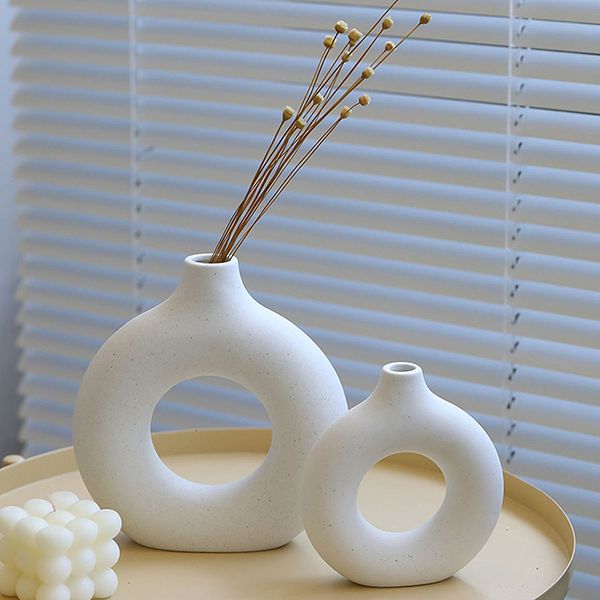 Vasen Kreative Donut Keramik Vase Floral Ornament Nordic Kreisförmige Hohle Blumentopf Home Office Desktop Wohnzimmer Inneneinrichtung Set 230603