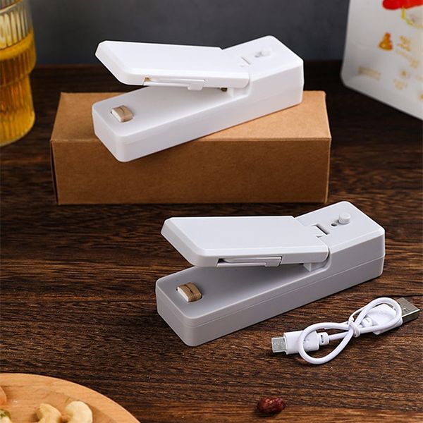 100 Pcs Mini Máquina de Selagem Magnética Carregamento USB Armazenamento Alimentos Snack Saco de Plástico Selador Cozinha Calor Biscoito Embalagem Tampador