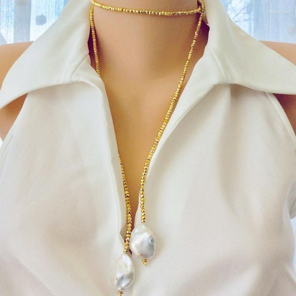 Collane con ciondolo 2023 Collana lunga con perline di cristallo di moda Accessori di tendenza da donna Perle naturali barocche Regali di gioielli con collo di fascino di lusso