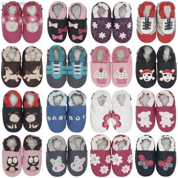 Sandálias First Walkers Carozoo Soft Sheepskin Leather Baby Girl Shoes Sola Macia Sapatos Infantis Chinelos Infantis Meias Internas Botas Bebê Unissex Bebe 221011 L230518