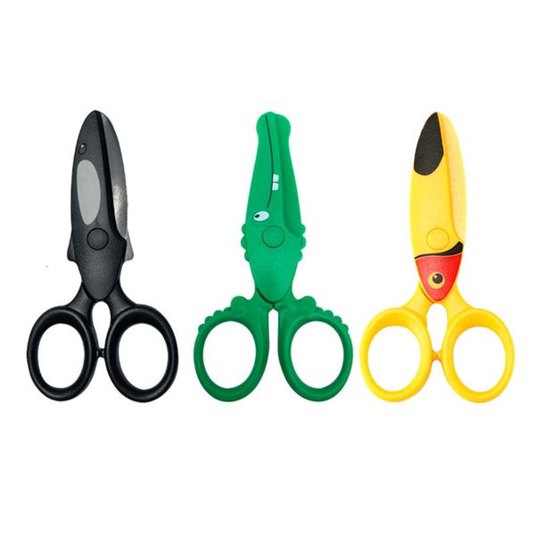 Coltello multiuso 1 pezzo Cartoni animati Mini forbici Plastica Scuola materna Manuale Testa tonda Sicurezza Bambini 230606