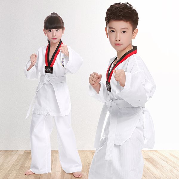 Sets TKD -Kostüme Kleidung weiße Taekwondo -Uniformen Wtf Karate Judo Dobok Kleidung Kinder Erwachsene Unisex Long Sleeve Gi Uniform 230605