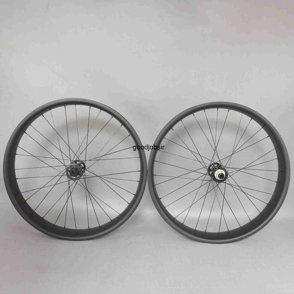 Новейший OEM Китайский фабрика легкого веса углеродного колеса для 700C Road Bike углеродное волокно велосипедное велосипед