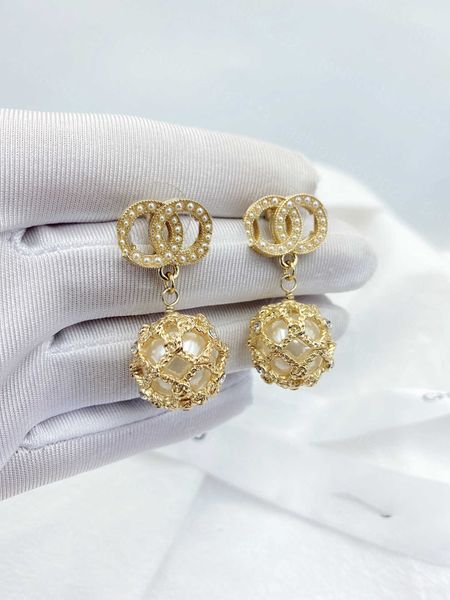 Orecchini firmati da donna 23ss Orecchini pendenti con perle a sfera a maglie vuote Galvanotecnica in oro 18 carati Gioielli da donna accessori di alta qualità