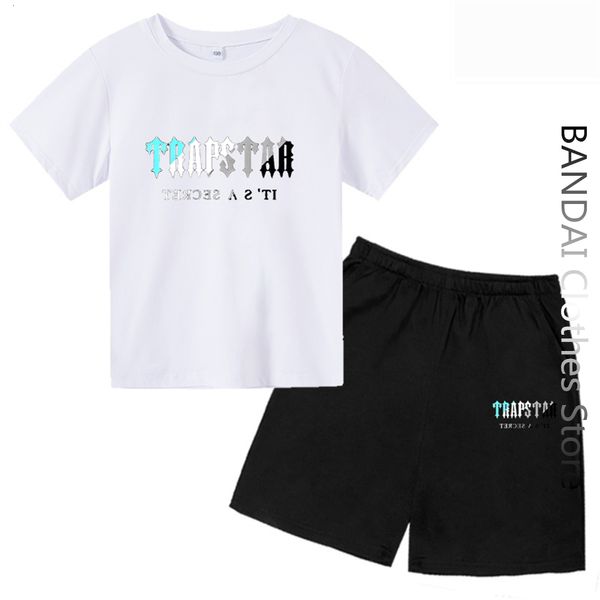 Set di abbigliamento Estate TRAPSTAR Maglietta Bambini Ragazzi Pantaloncini da spiaggia Set Streetwear Tuta Uomo Donna Abbigliamento Ragazze Abbigliamento sportivo 230606