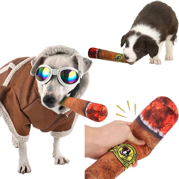 1pcs Pet Squeaky Toy Dog Joke Prank Brinquedos Novos Cigarros Falsos Charuto Vocalizar Presente Engraçado Toy Dog Pelúcia Brinquedo Pet Training