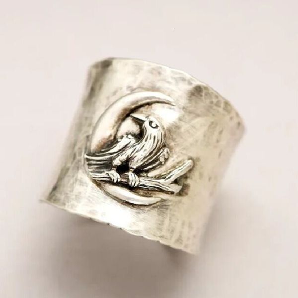 Кольцо для пасьянса 925 Серебряная мода ворона птица животные панк винтажный рок -ринг тайский серебро для женщин мужские ювелирные ювелирные изделия подарок 230607