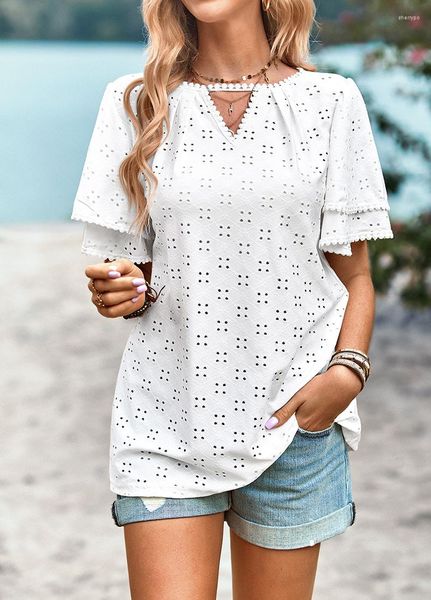 T-shirt da donna estate scava fuori lavorata a maglia bianca per le donne causale girocollo manica a farfalla camicetta 2023 moda chic top donna