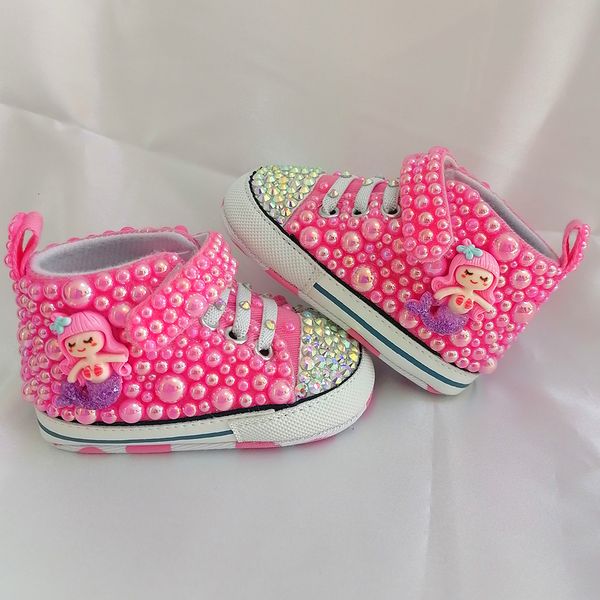 First Walkers fatti a mano per le perle di perle S per bambini scarpe per capelli prima walker scintilla sirena natalizia cristalli principessa scarpe doccia 230606