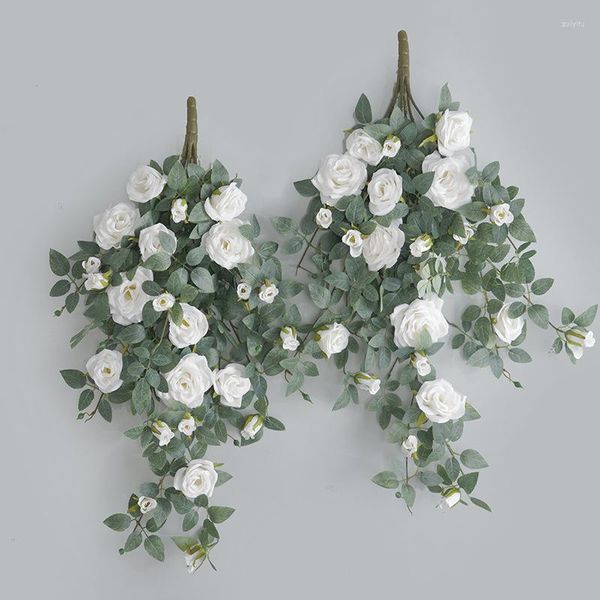 Fiori decorativi Rose artificiali Vite Finestra Decorazione paesaggistica Simulazione Seta Viti di rose francesi Sfondo romantico Decorazioni di nozze