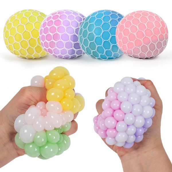 Dekompressionsspielzeug Mesh Squishy Balls Grape Squeeze Toys Anti Angst BK Handübung Entlasten Sie den Druck Sensory Fidget Relief Ball Fo Otqnn