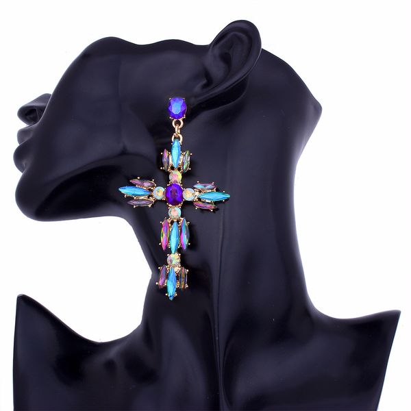 Pendurado lustre brincos de cruz na moda para mulheres brinco de grande declaração brinco de verão joias de outono elegantes 230607