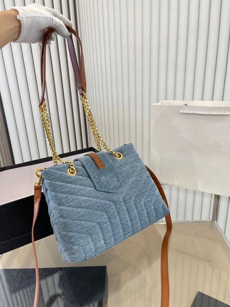 Borsa a catena in denim di design Borsa a tracolla elegante intellettuale Borsa a tracolla singola di moda di grande capacità avanzata necessaria per il pendolarismo