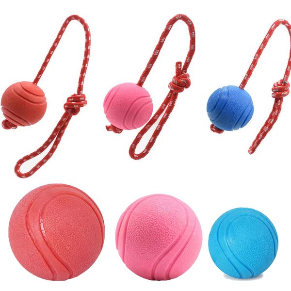 Bola de Brinquedo para Cão de Estimação Sólida Resistente a Mordida Mastigação Indestrutível Bola Saltitante para Cachorro Bola de Jogo Interativo de Treinamento de Borracha com Corda