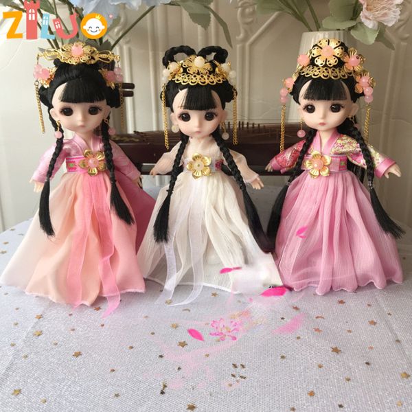 Bambole 112 BJD Principessa Hanfu cinese con bei vestiti 17cm Costume antico 13 Giunti per ragazze Regali di compleanno per bambini 230608