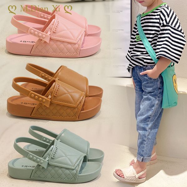 Sandalen Baby Kleinkind Kinder Erwachsene SlipOn Mode Jungen Mädchen Schaum Strand Sommer Rutschen Knochen HarzKinder Leichte Wasser Schuhe 230608