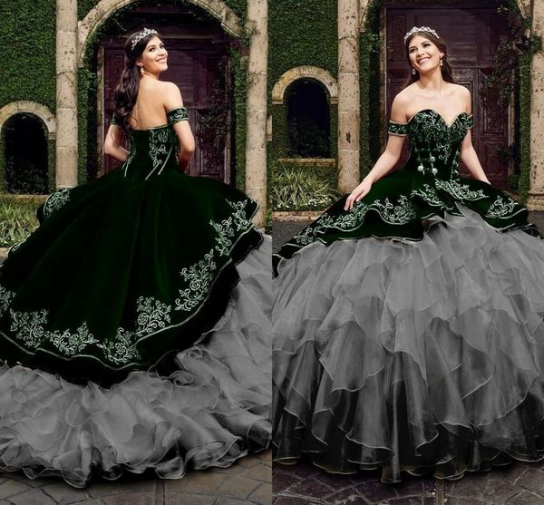 Hunter Verde Veludo Princesa Quinceanera Vestidos Ombro Fora Bordado Babados Saia Espartilho com Cadarço Vestidos de 15 anos