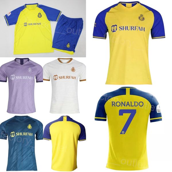 Al Nassr 7 RONALDO Fußballtrikots 94 TALISCA 18 GUSTAVO 29 GHAREEB 23 AHMED 2 AL-GHANNAM 16 MARAN 14 AL-NAJI 4 AL-FATIL Fußballtrikot-Kits Gelb Blau Lila Weiß