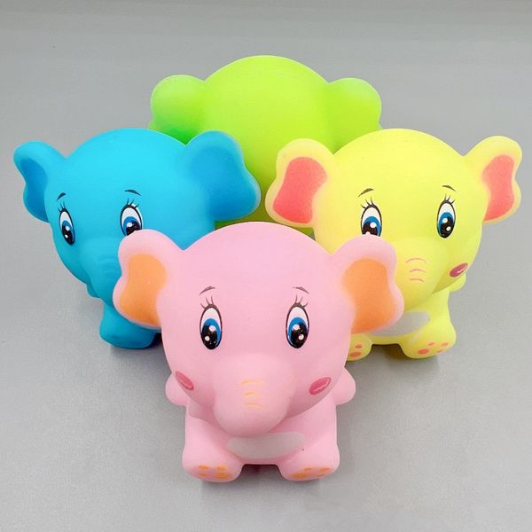 Искусственная игрушка с избавителем слона
