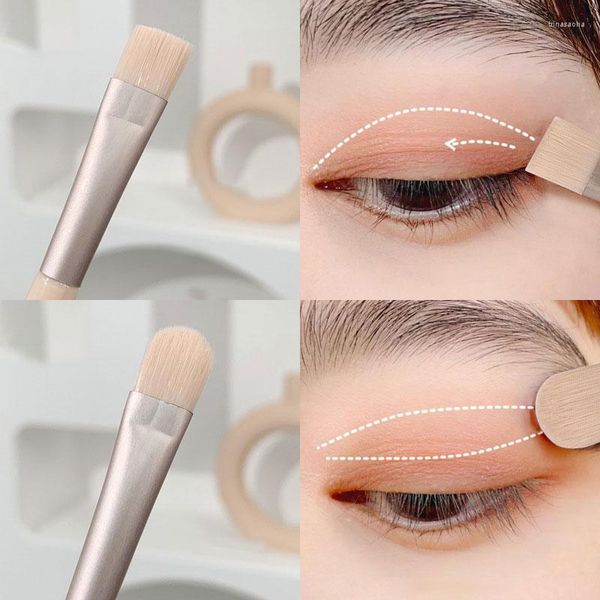 Pennelli per il trucco 3 pezzi Fard in polvere bianco rosa Pennello per contorno di fondotinta per capelli in fibra morbida corta portatile Strumento cosmetico per il trucco