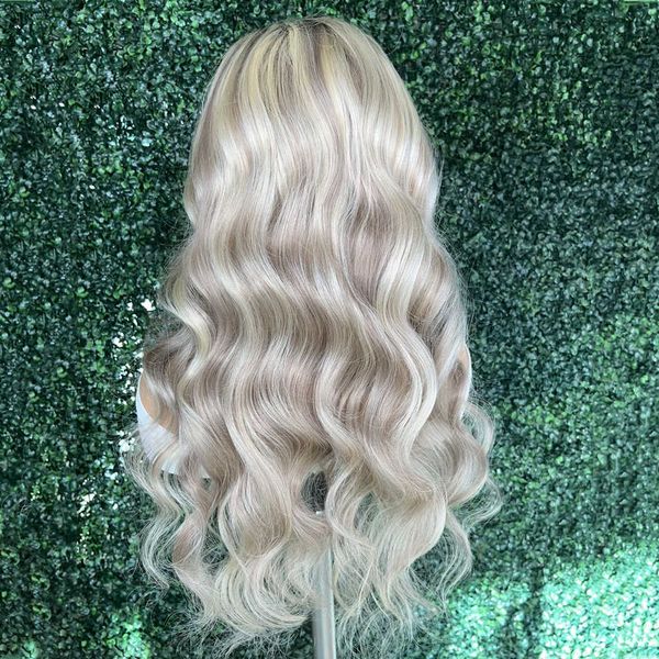 Frau synthetische aschblonde Perücke mit dunklen Wurzeln 13x4 Körperwelle Lace Front Perücken für schwarze Frauen transparente Spitze Frontal Cosplay 230524