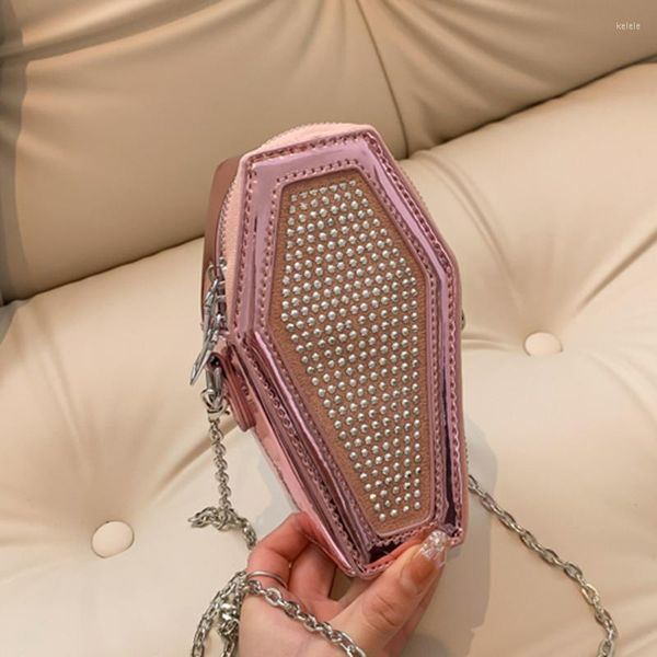 Bolsas de noite 2023 verão moda feminina corrente mensageiro bling cristal aba quadrada ins couro envernizado rosa verde tira ombro