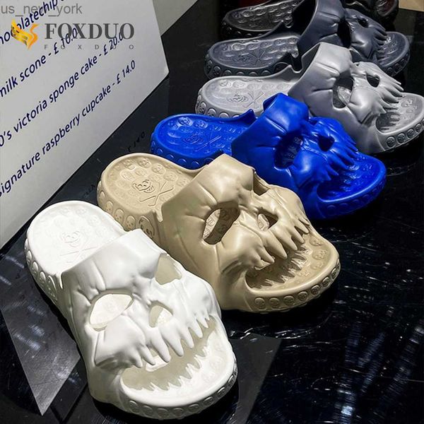 New Summer Skull Slides personalizzati per donna Uomo Soft EVA Potrebbe Slipper Flat Unisex Sandali da spiaggia Casual Coppia Divertimento Infradito L230518