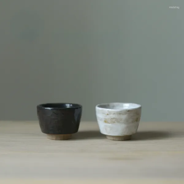 Tassen Untertassen Chinesische handgemachte Stoare Teetasse Haushaltstee-Set Zubehör Kleine einzelne süße Tasse japanische Keramikware 80 ml