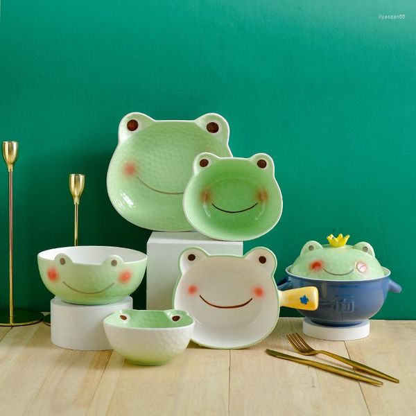 Set di stoviglie Set di ciotole e piatti in ceramica per cartoni animati per bambini giapponesi Set di insalata con manico Rana Zuppa di noodle Coperchio Riso per bambini
