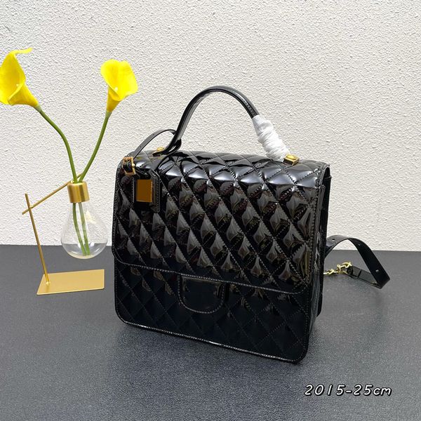 Borse da zaino in pelle verniciata nera di design da donna Borse a tracolla da viaggio in metallo dorato di grande capacità Tasca da viaggio per ragazze Pochette da esterno Borse firmate Sacoche 25CM